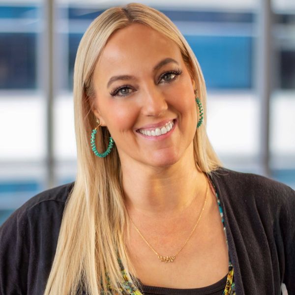 Headshot of Corporate Employee Michelle Poppa
